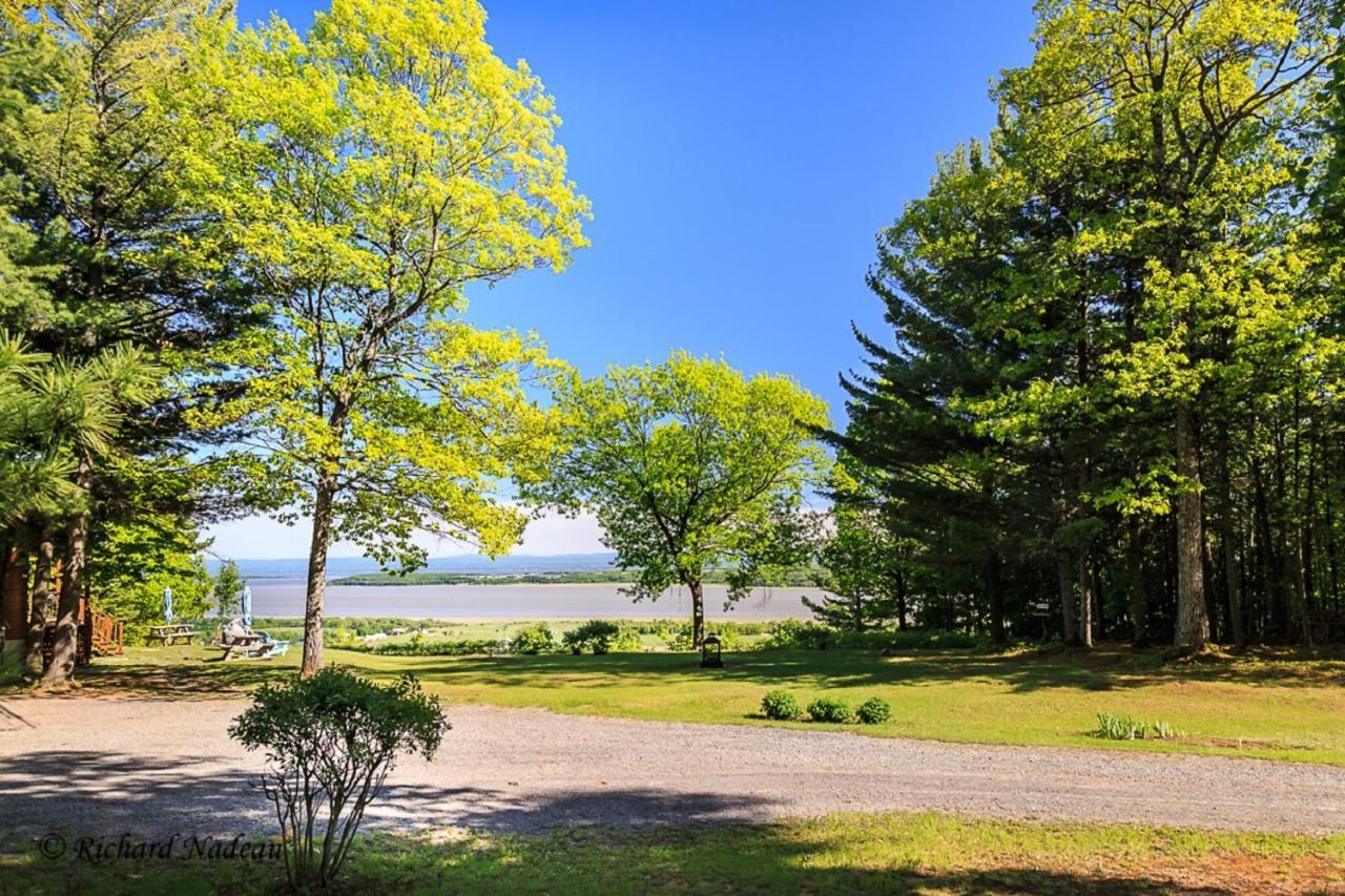 Les Chalets Sur Le Cap Saint Joachim エクステリア 写真