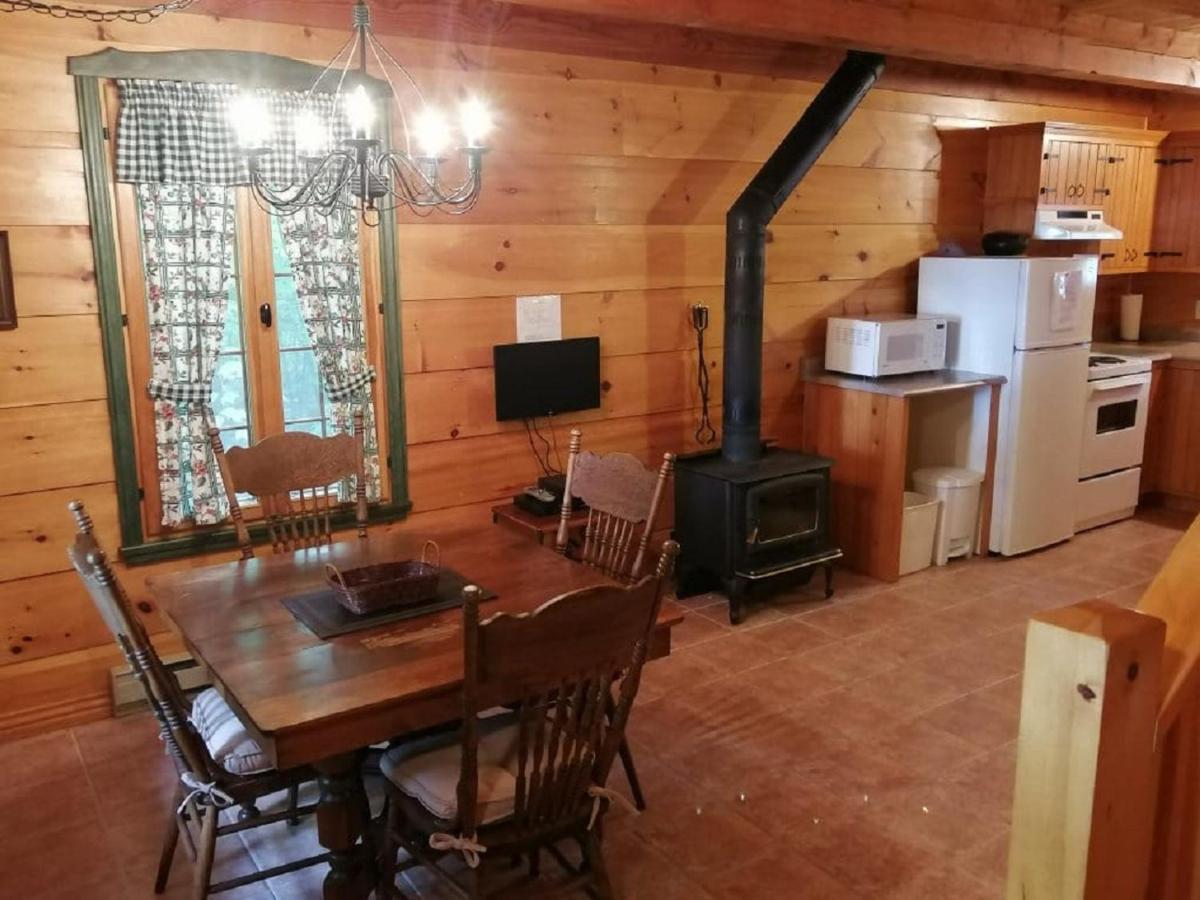 Les Chalets Sur Le Cap Saint Joachim エクステリア 写真