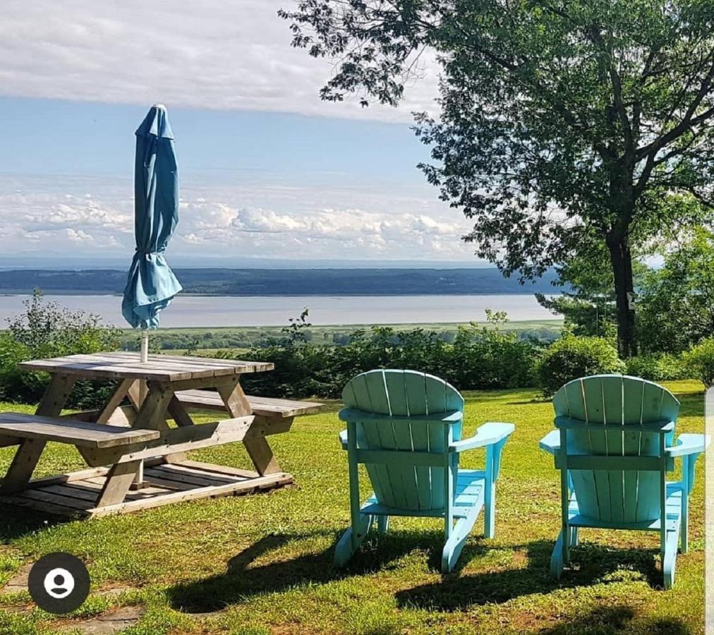 Les Chalets Sur Le Cap Saint Joachim エクステリア 写真