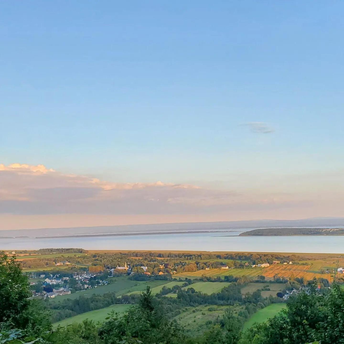 Les Chalets Sur Le Cap Saint Joachim エクステリア 写真